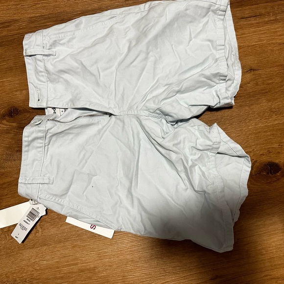 Aritzia Jaden short brand new - Picture 1 of 4